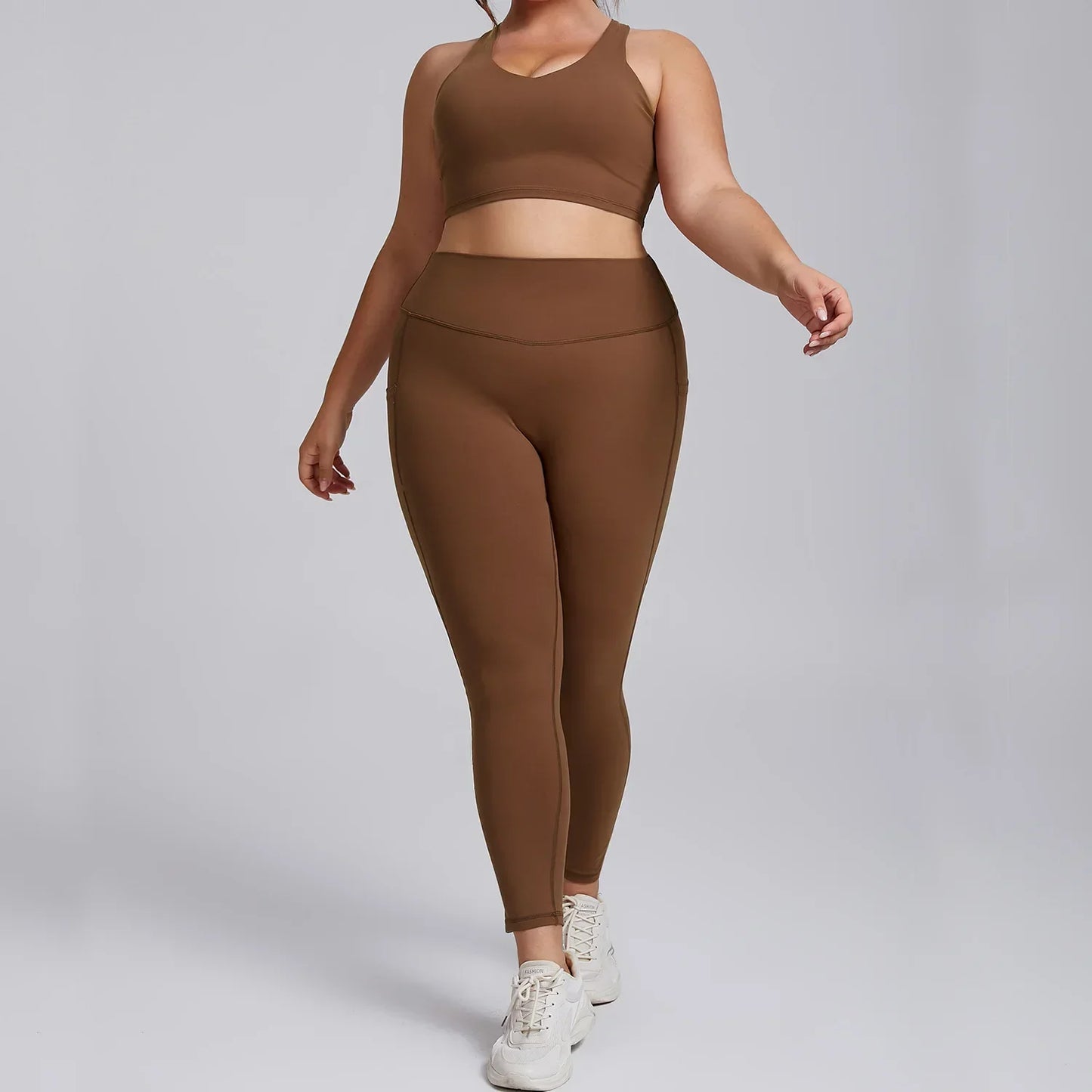 Plus Size Yoga Outfit – Sports Bra & Leggings Set