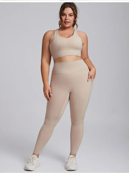 Plus Size Yoga Outfit – Sports Bra & Leggings Set