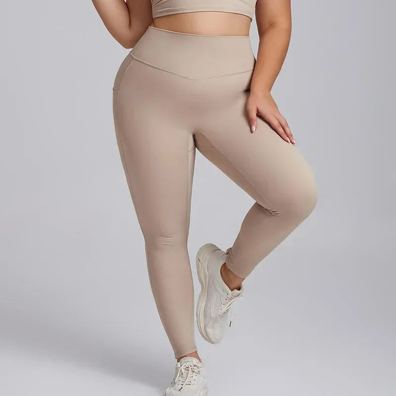 Plus Size Yoga Outfit – Sports Bra & Leggings Set